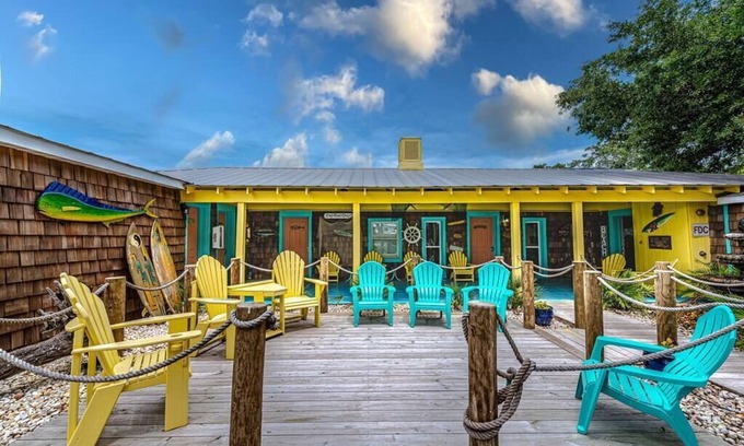 North Carolina Coast Casa | Tahiti at Island Breeze of CB Unique stay Design