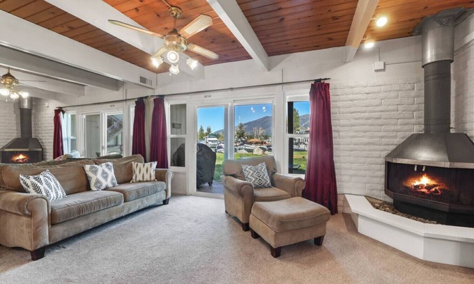 Tahoe Keys Casa | Tahoe Keys Townhouse with Boat Dock