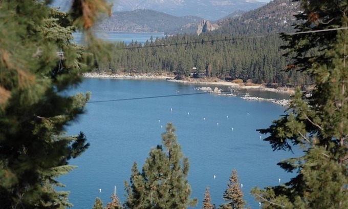 Zephyr Cove Casa | Retiro Tahoe: Vistas acogedoras, privadas, totalmente equipadas e impresionantes