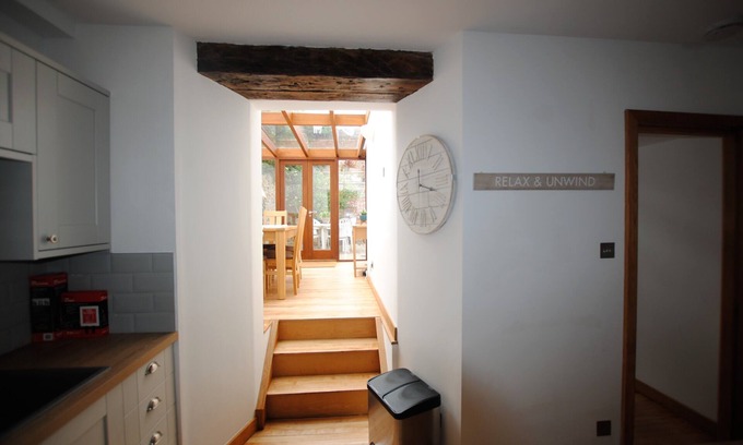 Cellardyke Casa | Tailor's Cottage- beautiful coastal home, Fife