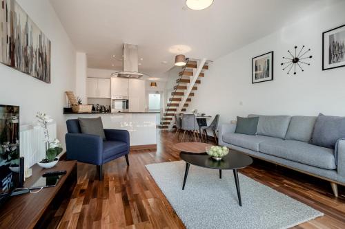 Cambridge Apartamento | Tailored Stays - Flamsteed Duplex Apartment