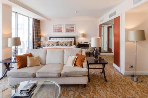 Cape Town City Centre Hotel | Taj Hotel Cape Town - Taj Residence suite ,let out privately