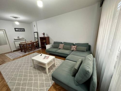 Cihangir Apartamento | Taksim Cihangir'de 2+1 daire