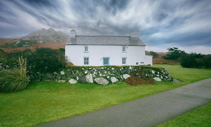 Trefasser Cabaña | Tal y Gaer Cottage, Fishguard