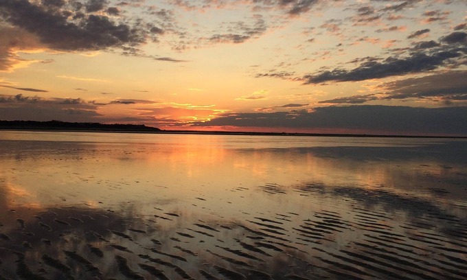 Brewster Cabaña | Tales of Sunset Bay, Paine's Creek, a pie de playa, helados, café y cerveza