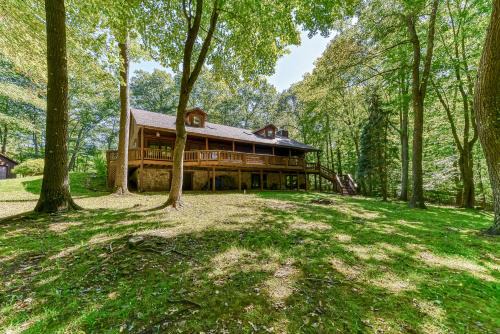McHenry Casa | Tall Oaks Retreat