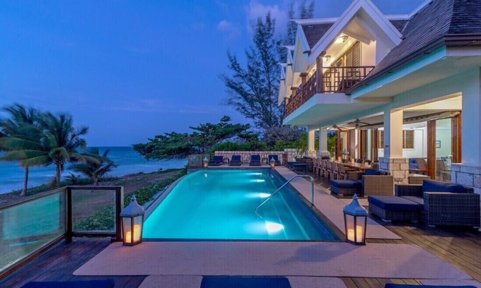 Silver Sands Villa | FRENTE AL MAR! Bienvenido familia! ¡PERSONAL ASIGNADO! ¡PISCINA INFINITA! SEGURIDAD Tallawah Villa 7