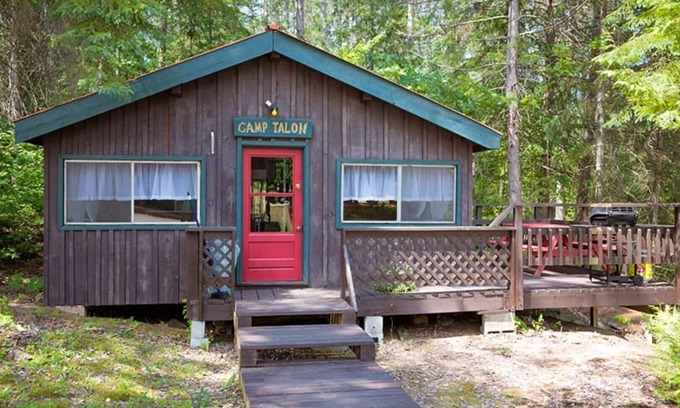 Papineau-Cameron Cabaña | Talon Cottage