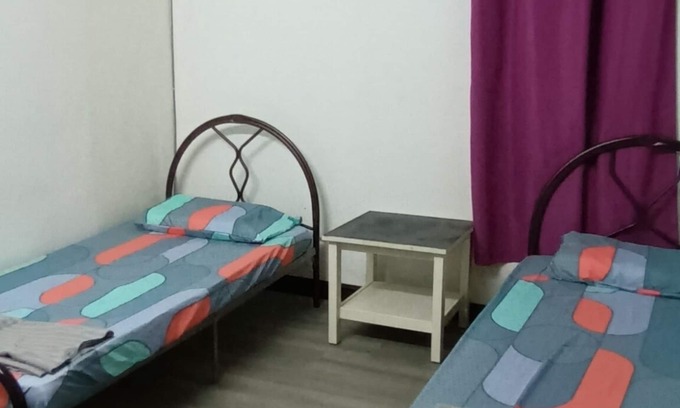 Puchong Apartamento | Taman Putra Perdana Budget Apartment with AC-WiFi-Cooking