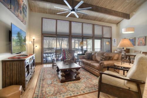 Purgatory Casa | Tamarron Gambel Oak 777