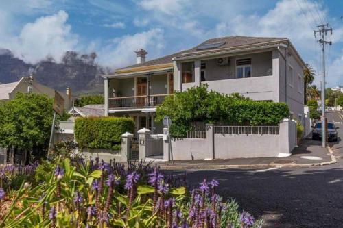 Cape Town City Centre Casa | Tamboerskloof Retreat 4BR House Including Cottage!