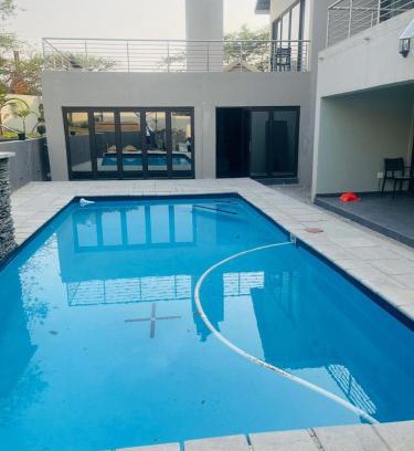 Kareeberg Casa | Tan Ridge Hill