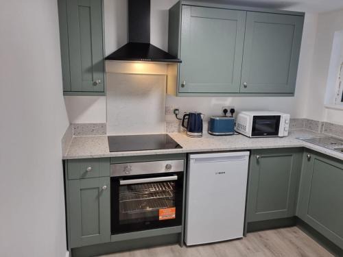 Carmarthen Apartamento | Tanerdy - Self Contained Apartment