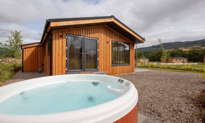 Kenmore Cabaña | Tanfield, Sleep 6, Private hot Tub, pet Friendly