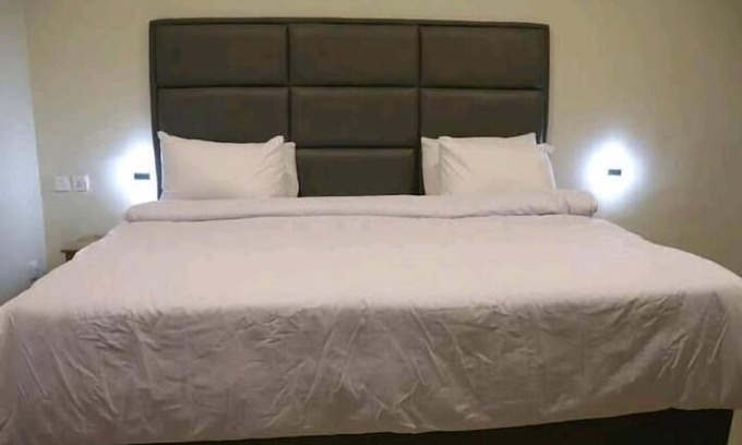 Ofin Hotel | Tangerin Terracotta House and Apartment