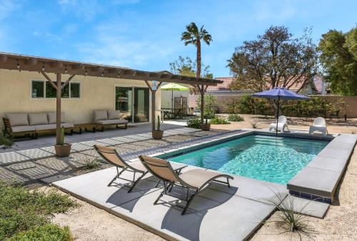 Racquet Club South Casa | Tangerine Desert Dreams