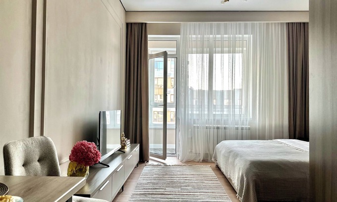 Almaty Apartamento | "Tango" charming 1-bedroom apartment with WiFi, AC close to Arbat