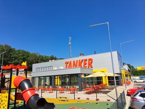Caradice Casa | TANKER Apartments & Bistro Čaradice