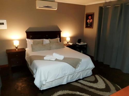 Zeerust Cama Y Desayuno | Tapologo Lodge