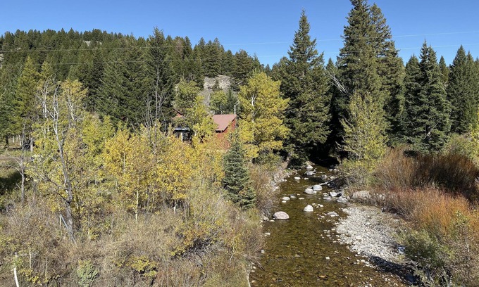 Island Park Cabina | Targhee Creek Cabin por el parque de Yellowstone