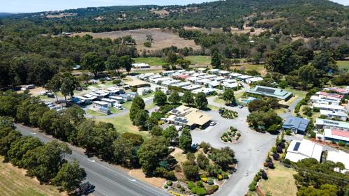 Serpentine Otro | Tasman Holiday Parks - Serpentine Falls