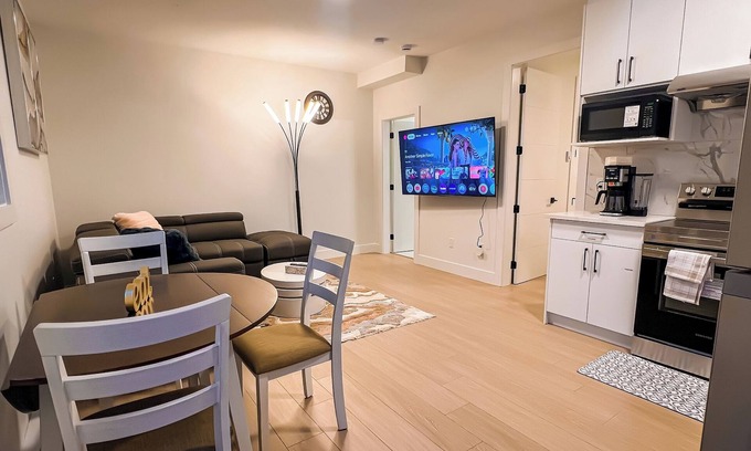 Langford Casa | Tastefully furnished brand new 1-bedroom suite in Bear Mountain