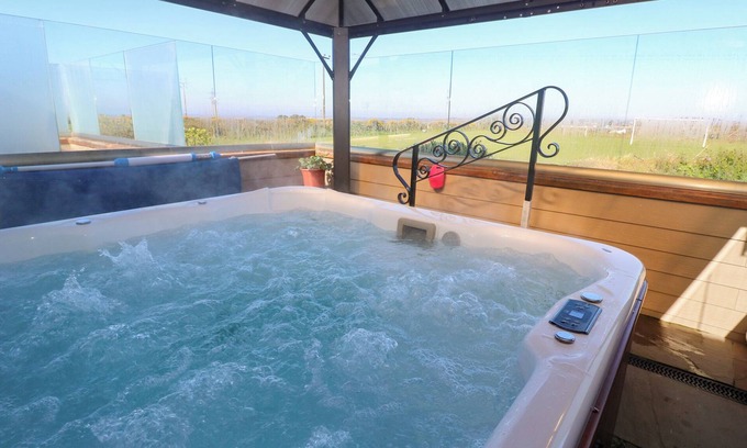Penryn Cabaña | TATARAMOA, family friendly, character holiday cottage in Penryn