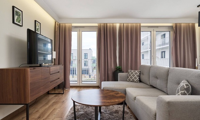 Fabryczna Apartamento | Tawryczewskiego Apartments by Renters