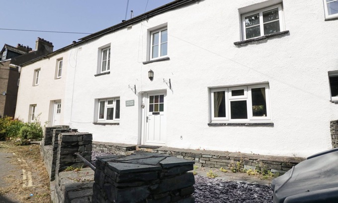 Threlkeld Cabaña | TAYLOR'S COTTAGE, pet friendly, character holiday cottage in Keswick