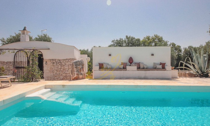 Fumarola Casa | TD Trulli Chiara Tastefully Decorated with Pool