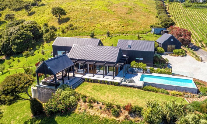 Omiha Casa | Te Whau Retreat - Whole Property