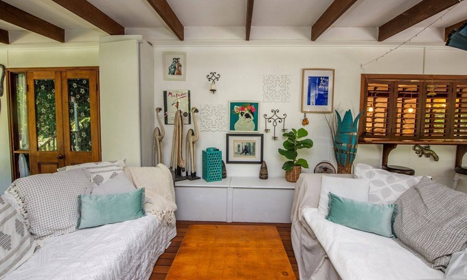 Picnic Bay Casa | Tea Tree Lodge - Tropical Retreat