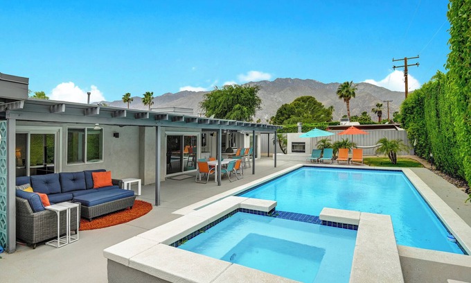 Sunrise Vista Chino Casa | Teal and Tangerine Retreat, Movie Colony East, Hot Tub, Pool, Dog Ok