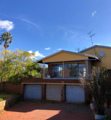 Greater Johannesburg Metropolitan Area Casa | Tebogo Holiday Home