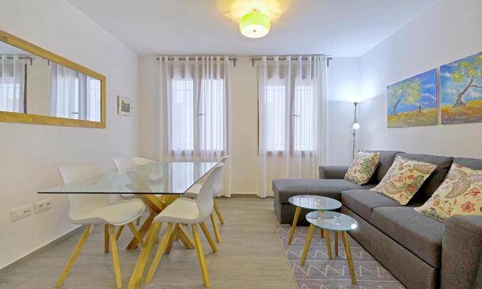 La Trinidad-San Juan y Todos los Santos Apartamento | Tejón y Marín, nuevo apartamento en casco antigüo