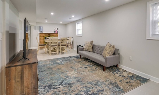 Marlow Heights Apartamento | Temple Hills Vacation Rental w/ Private Deck!