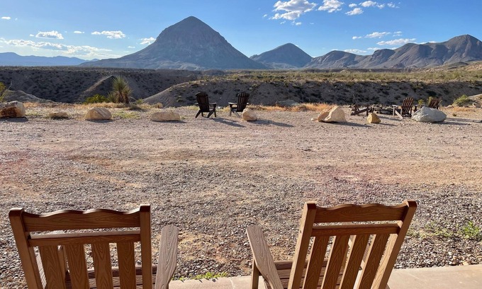 Study Butte-Terlingua Cabina | Ten Bits Ranch - Room # 18 - Telegraph