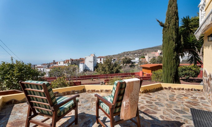 Taucho Apartamento | 'Tenades 2' con vistas al mar, Wi-Fi y aire acondicionado.