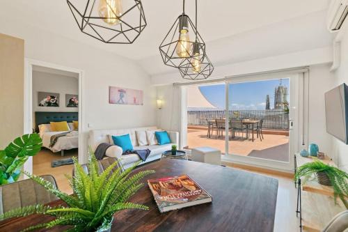 Horta-Guinardo Apartamento | Tendency Apartments Sagrada Familia Penthouse