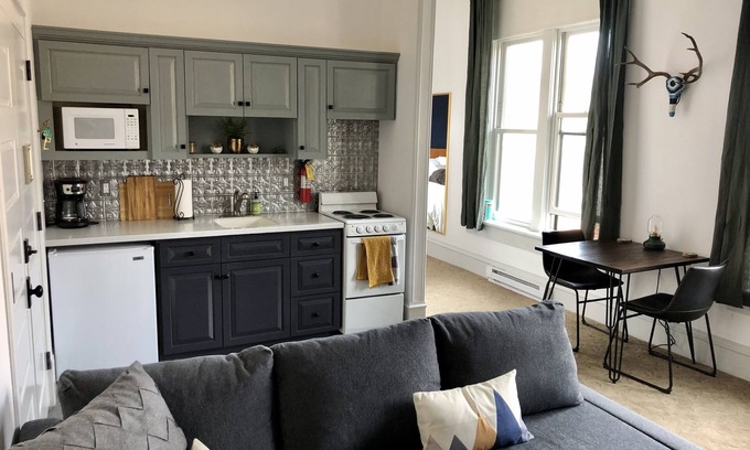 Salida Condominio | Tenderfoot Loft - Downtown - Inside Historic Palace Hotel