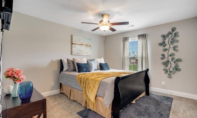 Clarksville Casa | Tennessee Blues- 40 minutes away from Nashville