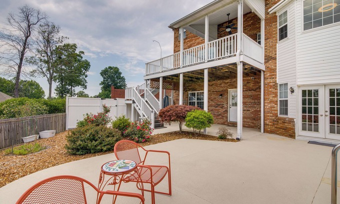 Lexington Casa | Tennessee Vacation Rental w/ Balcony!