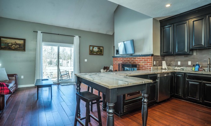 Plymouth Condominio | Tenney Mountain Retreat, Plymouth & Rumney, NH