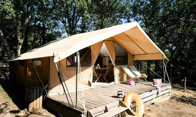 Lamothe-Fenelon Casa | Tent Lodge Ungewöhnliche Natur - 2 rooms - ohne Sanitäranlagen 5 Personen