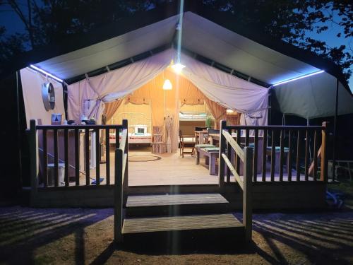 Saint-Ouen-des-Besaces Casa | Tente Lodge Safari