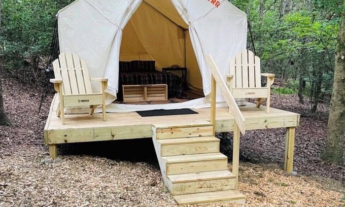Blairsville Alquiler De RV | Tentrr Signature Site - Fareful Glamp