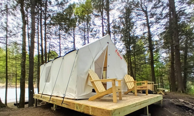 Hamlin Alquiler De RV | Tentrr Signature Site - Lakeview Glampsite "Hilltop Haven" (G1)