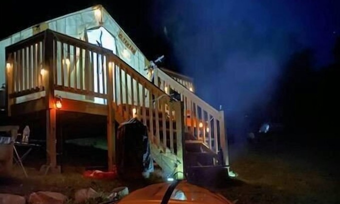 Ironto Alquiler De RV | Tentrr Signature Site - Bears Playground, a Wilderness Retreat