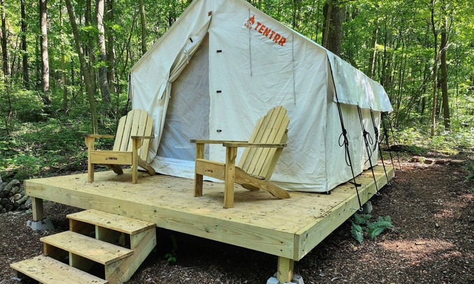 Logan Alquiler De RV | Tentrr Signature Site - Lazy Ferret Glamping - Morel Hill