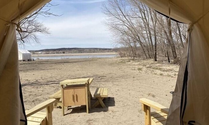 Cass County Alquiler De RV | Tentrr State Park Site - Nebraska Louisville SRA – Riverview B – Single Camp